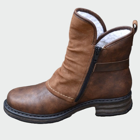 Kožené country boty pro každodenní pohodlí