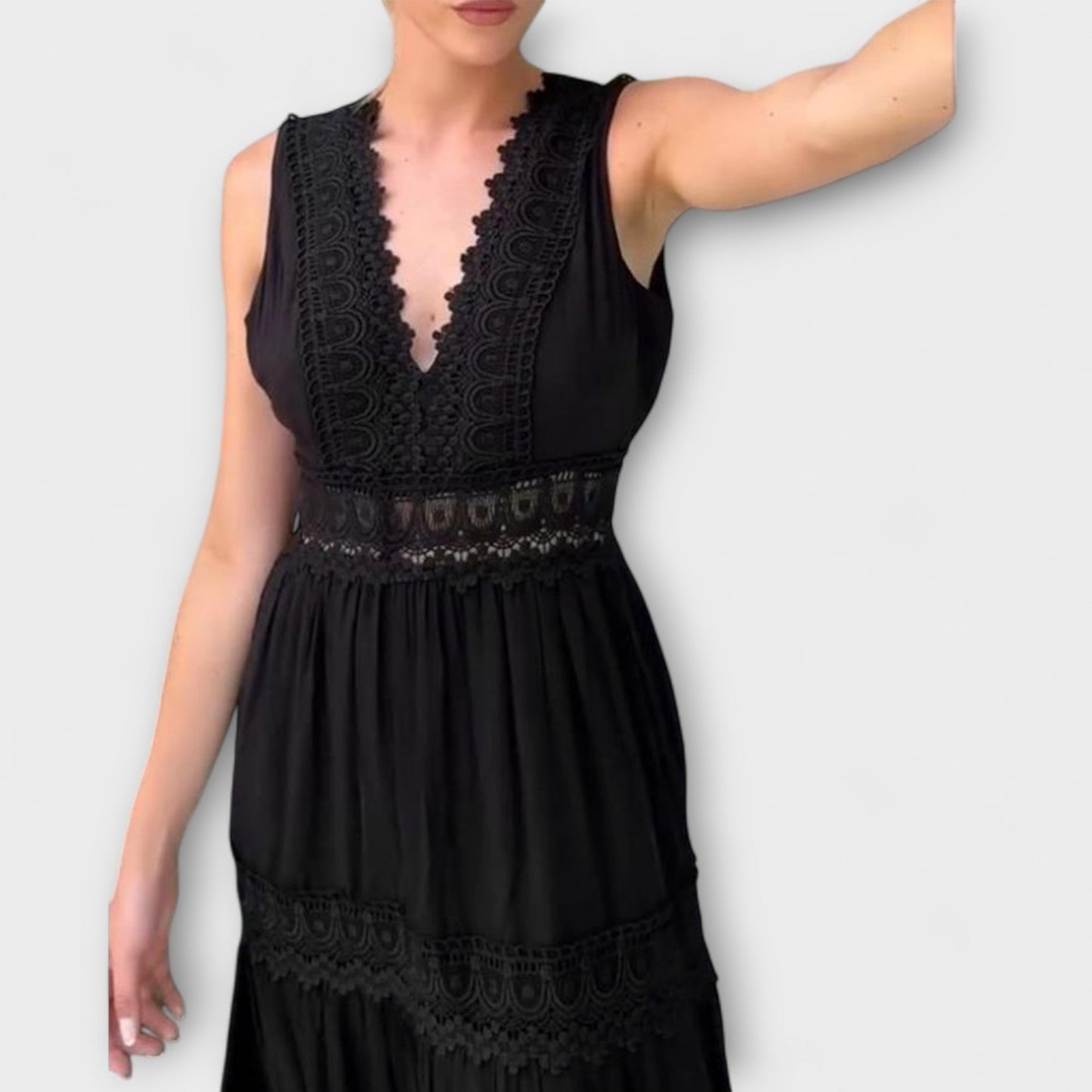 Aurélie - Elegantní krajková šaty s V výstřihem